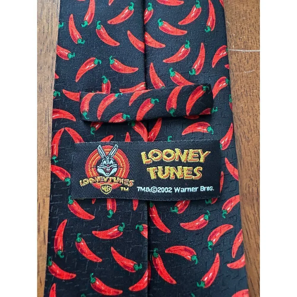 Vintage LOONEY TUNES TASMANIAN DEVIL 100% Silk Tie